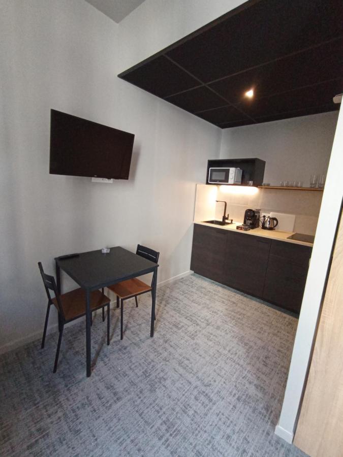 Le 12 Studio Neuf Wifi App 11 Saint-Etienne  Dış mekan fotoğraf