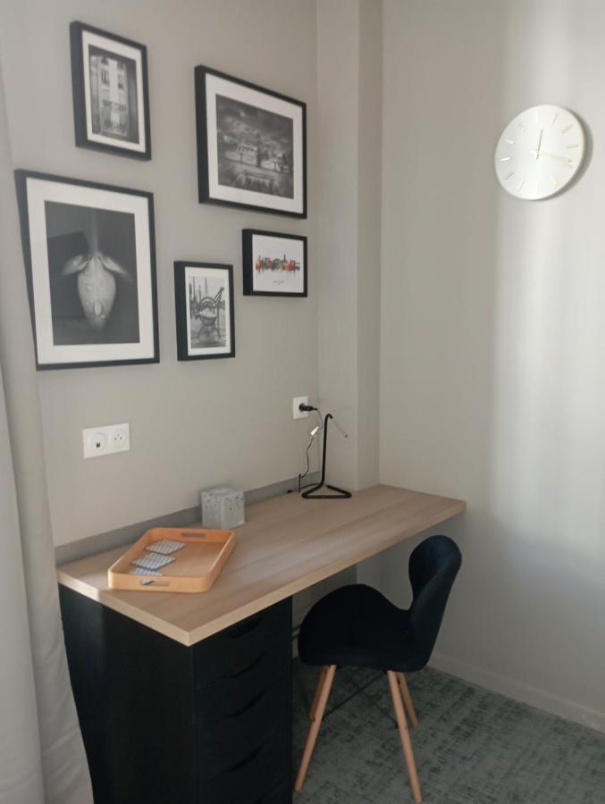 Le 12 Studio Neuf Wifi App 11 Saint-Etienne  Dış mekan fotoğraf