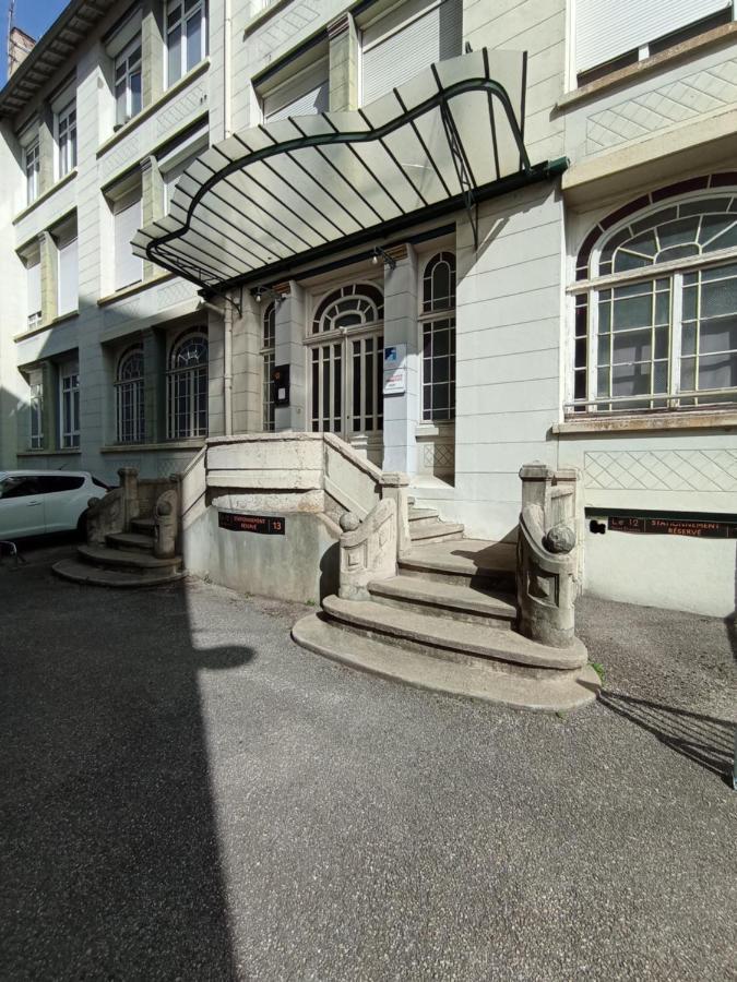 Le 12 Studio Neuf Wifi App 11 Saint-Etienne  Dış mekan fotoğraf